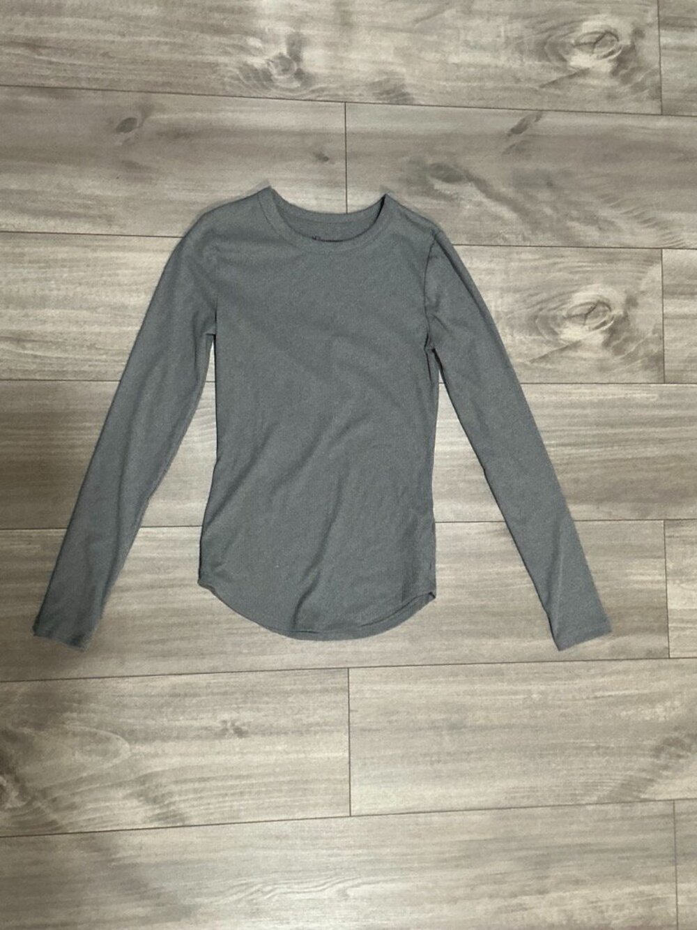 No Boundaries Heather Gray Long Sleeve Fitted Tee XS